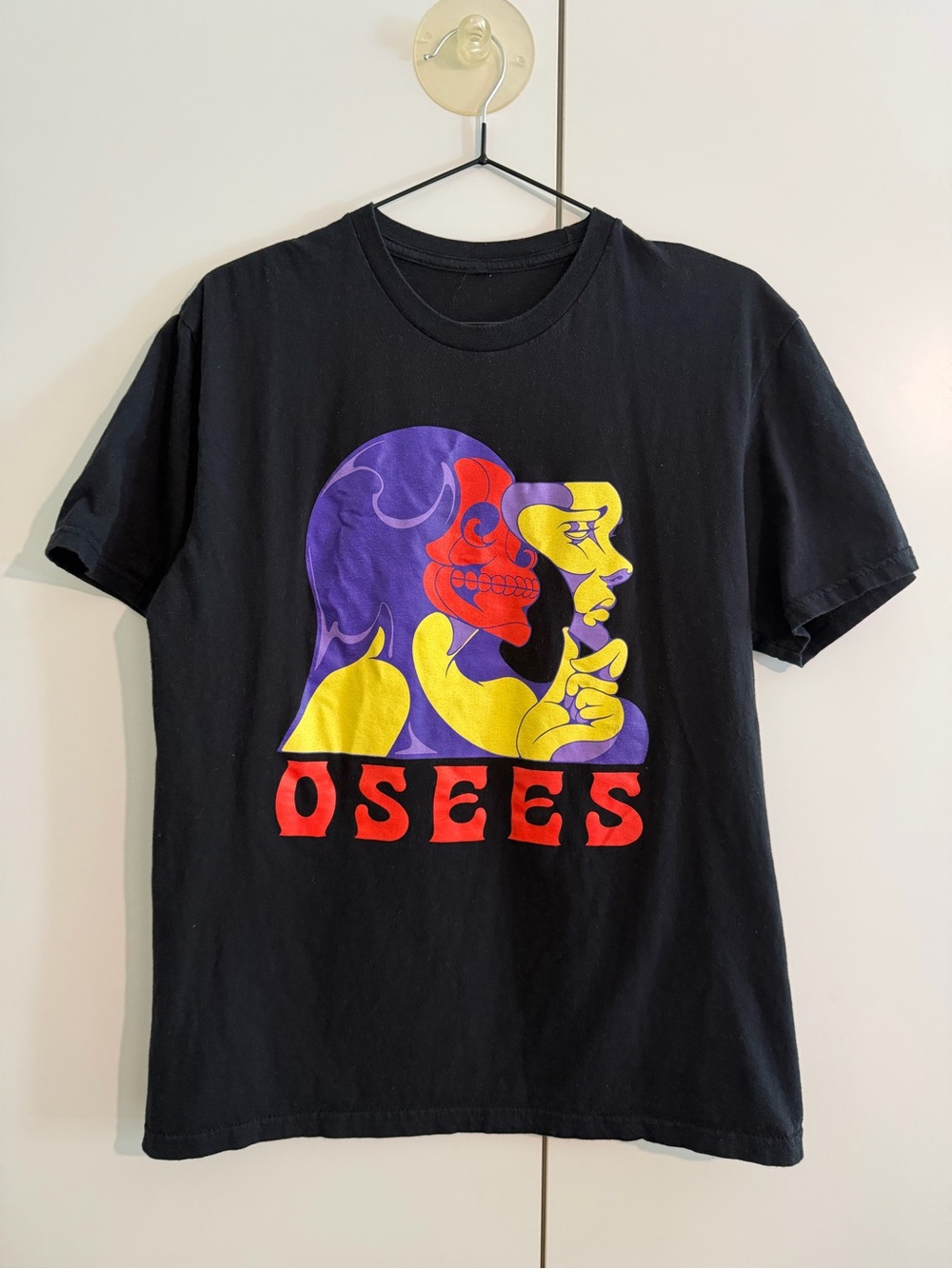 Gildan Osees x Iain MacArthur designed tshirt - medium